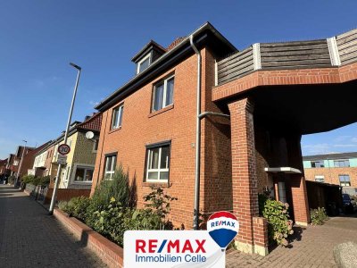 Dachgeschoss-Single-Residenz in Toplage (JS-1020-97)