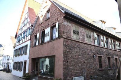 Beste Altstadtlage: Wohnen und Arbeiten im Herzen Hirschhorns