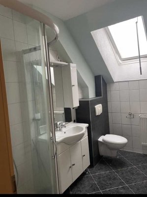 70qm 2Zimmer, Kamin, Balkon, Stellplatz, EBK,