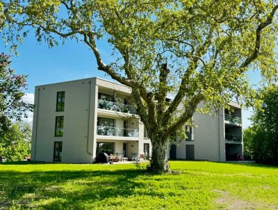 Jetzt investieren, bevor es andere tun: Schlosspark-Lage, Staffelmiete, Seeblick inklusive