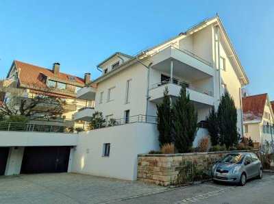 Außergewöhnliche 3,5 Zimmer Wohnung in verkehrsberuhigtem Bereich