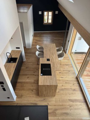 Penthouse Wohnung mit lux. Innenausstattung und Küche