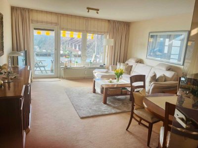 Sehr gepflegte 2 Zimmer Wohnung mit großer Küche