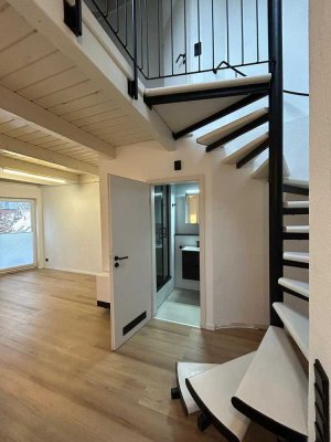 Helle-2-Zimmer-Wohnung mit Galerie und TG-Stellplatz