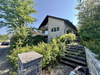 Großes, freistehendes Wohnhaus mit ELW und 753qm Grdst. in Höhenlage von Karlsruhe zu verkaufen