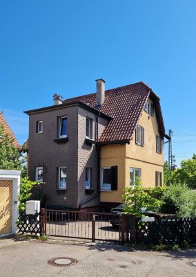 Ganztags besonnte, helle 3-Zi-Wohnung, S-Bahn Nahe, Einbauküche in Stuttgart-Rohr