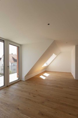 Exklusive 2,5-Zi-DGwohnung mit geh. Innenausstattung mit Balkon