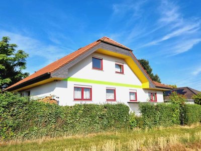 Ein Kleinod am Feldrand sucht liebevolle Familie mit neuen Ideen, Träumen und fleißigen Händen!