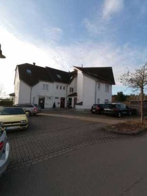 Helle 2-Zimmer-Wohnung in charmanter Lage mit Balkon und EBK in Wittlich-Lüxem