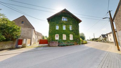 Vielseitiges Grundstück mit Wohn-, Gewerbe- und Ausbaumöglichkeiten – Ideal für Tierliebhaber!
