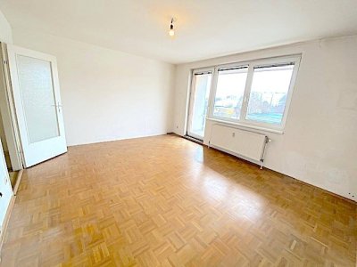 PROVISIONSFREI VOM EIGENTÜMER! RUHIGE 2-ZIMMER WOHNUNG MIT LOGGIA IN DER FORSTHAUSGASSE!