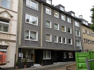 Attraktive 3,5-Zimmer Wohnung in Essen-Frohnhausen - WG geeignet