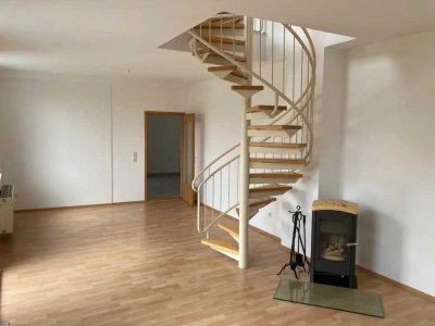 Tolle Dachgeschoss-Maisonettewohnung mit Balkon!