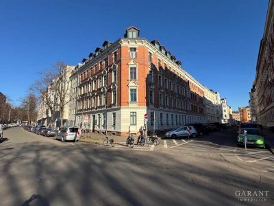Denkmalgeschützte Dachgeschosswohnung mit Balkon
