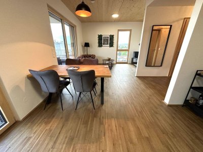 Wunderschöne & vollmöblierte 2-Zimmerwohnung in absoluter Ruhelage mit schönem Ausblick von großer Terrasse - en suite Badezimmer inklusive