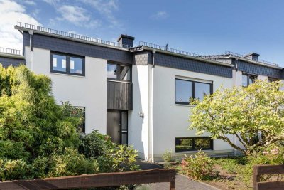 Attraktives, lichtdurchflutetes Split-Level-Haus mit Galerie in sehr ruhiger und grüner Wohnlage