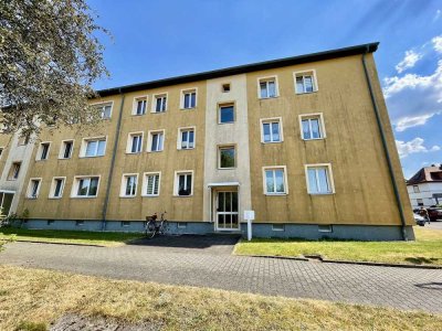 Ruhig gelegene 3-RWG im 1.OG mit Laminat & Tageslichtbad mit Wanne zum Eigennutz!