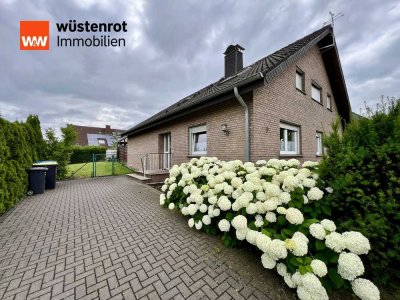 Einfamilienhaus mit schickem Grundstück