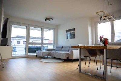 Stilvolle, neuwertige 3,5-Raum-Wohnung mit gehobener Innenausstattung mit Einbauküche in Erligheim