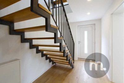 Vermietete Doppelhaushälftenwohnung - Kernsaniert mit Garten und Terrasse