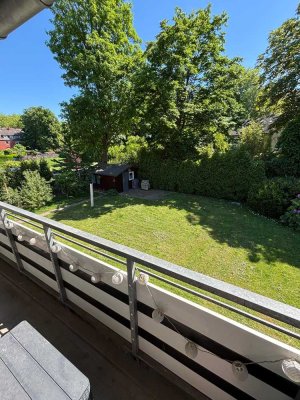 Schöne renovierte  4,5 ZKDB Wohnung in ruhige aber zentrale Lage in Duisburg mit Blick ins Grüne