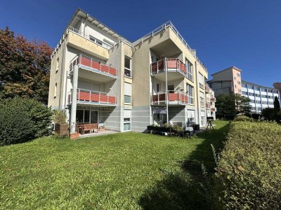 Bestlage am Eisweiher - mit Sonnenterrasse, Privatgarten, Einbauküche & TG-Platz. Ab 01.01.26!