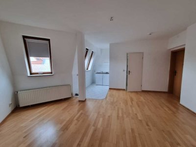 Dein Rückzugsort über den Dächern von Halle -kompakt, charmant und citynah
