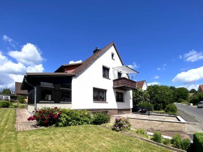 Zweifamilienhaus mit großem Garten in ruhiger, naturnaher Lage!