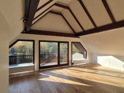 Schöne, helle 3-Zimmer Dachgeschosswohnung in Köln