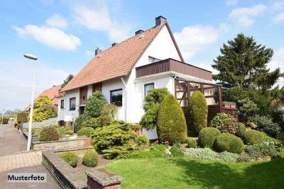 Platz für Alle! Zweifamilienhaus, Garten, Doppelgarage