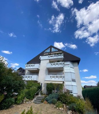 Lichtdurchflutete 4-Zi.Whg. im Taunus, mit Fernblick, 15 min von FFM (Mitte), EBK, Garage, Balkon...