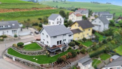Schwarzwaldidylle mit Panorama - Wohnen auf höchstem Niveau in Oberharmersbach