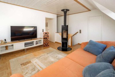 Attraktives Maisonette-Wohnhighlight in Freiburg-Tiengen 4-Zi.-Whg. mit Kamin, Balkon &Carport