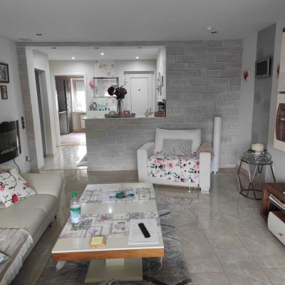 Modernisierte 3 Zimmerwohnung teilmöbliert,  Garage inkl. und vieles mehr.