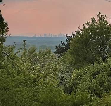 Traumvilla in Alleinlage mit Blick nach Frankfurt