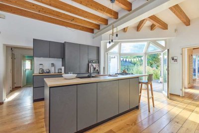 Hinter der Fassade steckt mehr als Sie denken - Großes Wohnhaus für Ihre Familie in Kohlscheid!