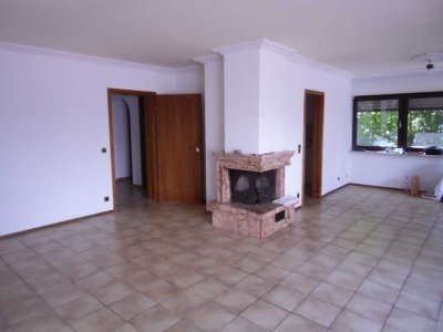 ++Wohlfühlwohnung im Erdgeschoß m. großer Terrasse++