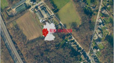 Projektiertes Haus mit großem Grundstück!