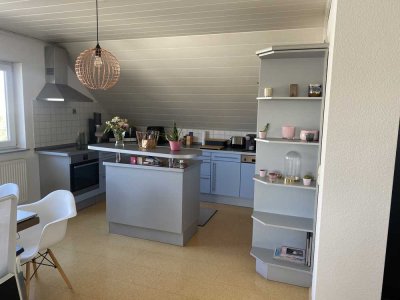 Helle Dachgeschosswohnung in Groß-Gerau
