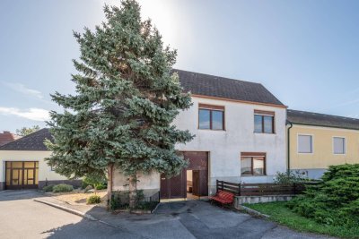 Großzügiger Streckhof mit viel Potenzial in Schützen am Gebirge