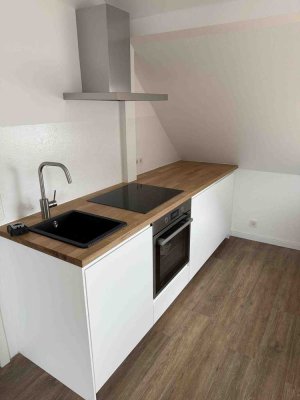 Helle Dachgeschosswohnung in Top-Lage frisch saniert