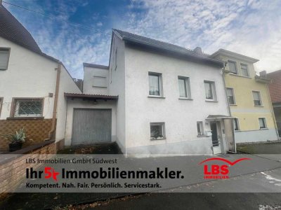 Handwerkerobjekt mit Förderpotenzial – Reihenhaus in Idar-Oberstein