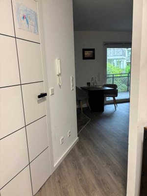 Exklusive LUXUS 2,5-Zi-Wohnung mit luxuriöser Ausstattung – nur 250 m vom Main entfernt