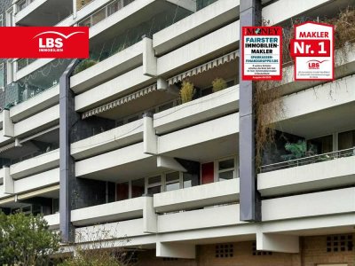 Sehr gepflegte 2-Raum ETW mit Einbauküche und Aufzug im Haus!