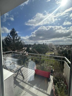 Teilmöblierte 1-Zi.-Wohnung mit Balkon, EBK & Stellplatz – zentral in Hattersheim!