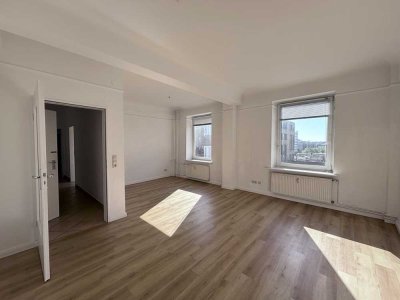 Zentral gelegen, nahe Bahnhof!