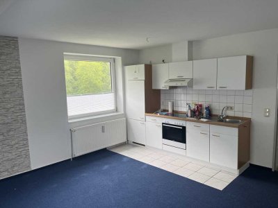 Gemütliche, kleine 2 Zimmer Wohnung im 2 OG