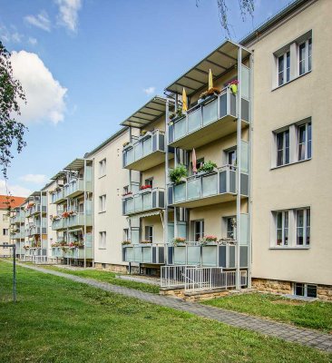 Schicker Altbau in grüner Lage - einziehen+wohlfühlen