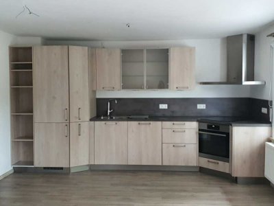 Ansprechende 3-Zimmer-Wohnung mit gehobener Innenausstattung mit Balkon in Saaldorf
