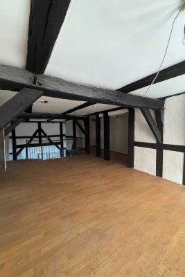 Denkmalgeschütze Maisonette Wohnung mit Charme!